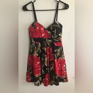 WET SEAL Womens Strappy Dress Size Medium Juniors Semi Padded Adjustable Straps